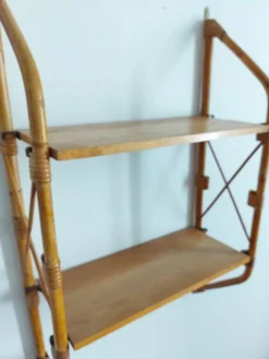 Etagere en rotin vintage