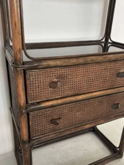 Etagere et commode en rotin