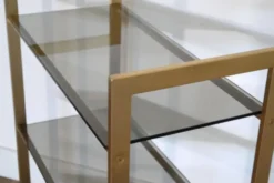 Etagere italienne en verre et metal doré de Artelano 1970