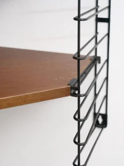 Etagere murale en coin Tomado en bois teck