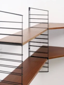 Etagere murale en coin Tomado en bois teck