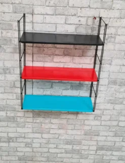 Etagere style string