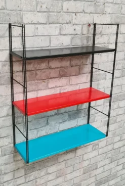 Etagere style string