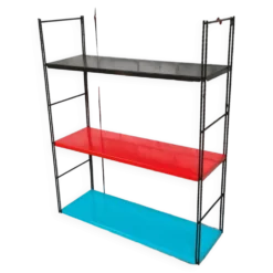 Etagere style string