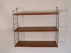 Etagere suedoise string en teck 1960