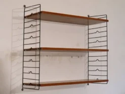 Etagere suedoise string en teck 1960
