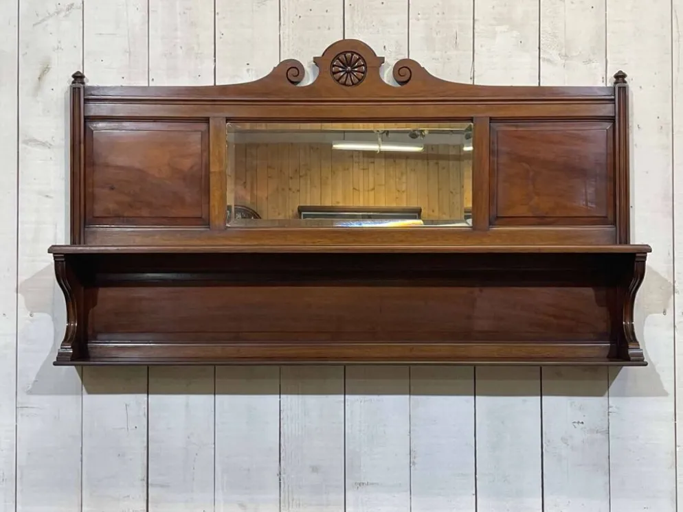 Etagère anglaise en noyer début XXème
