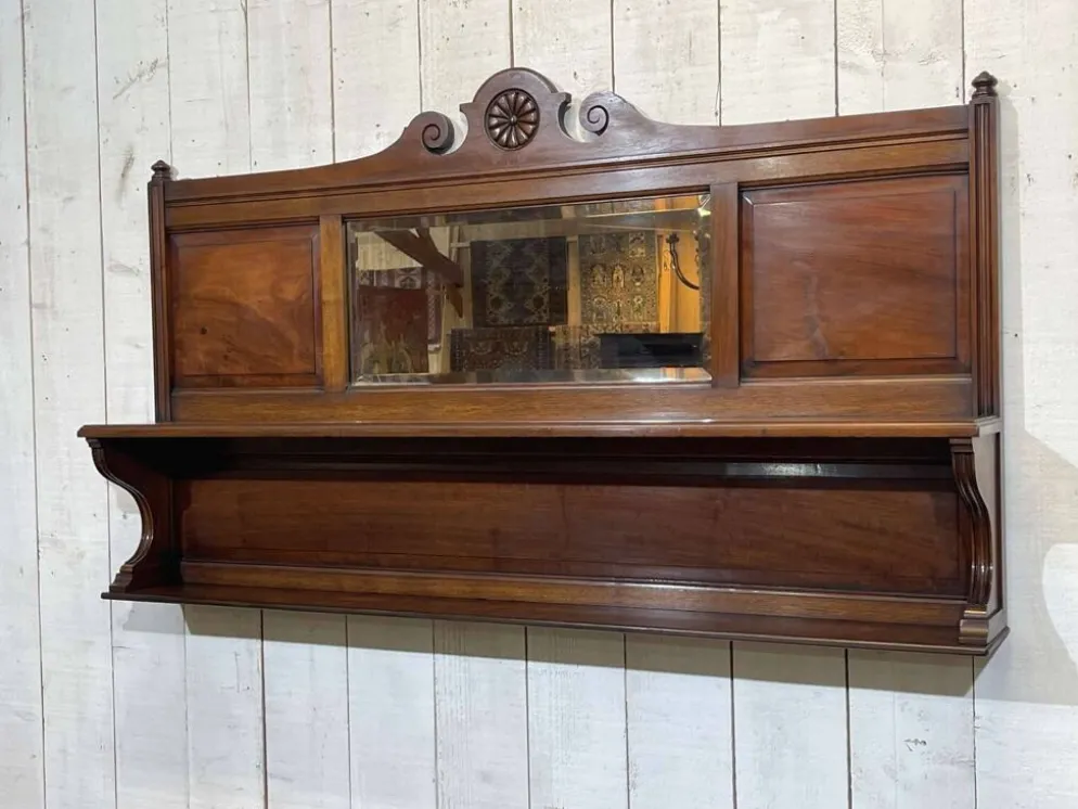 Etagère anglaise en noyer début XXème