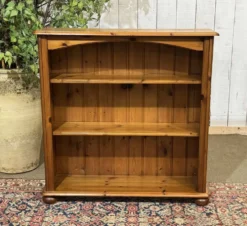 Etagère bibliothèque en sapin des années 1980