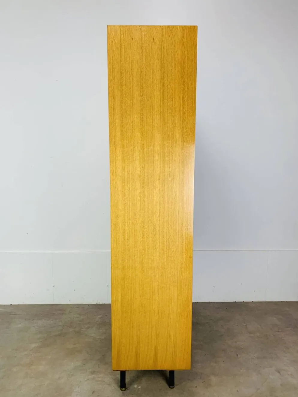 Etagère bibliothèque moderniste des années 50, chêne clair, vintage