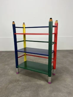 Etagère crayon style Pierre Sala pour enfants