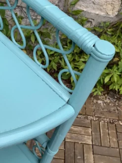 Etagère d’angle en rotin turquoise vintage 1960