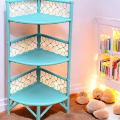 Etagère d’angle en rotin turquoise vintage 1960