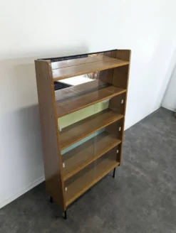 Etagère dans le goût de Guariche, années 50