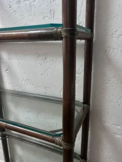 Etagère en bambou