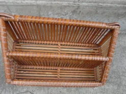 Etagère en bambou années 70 ou porte courrier