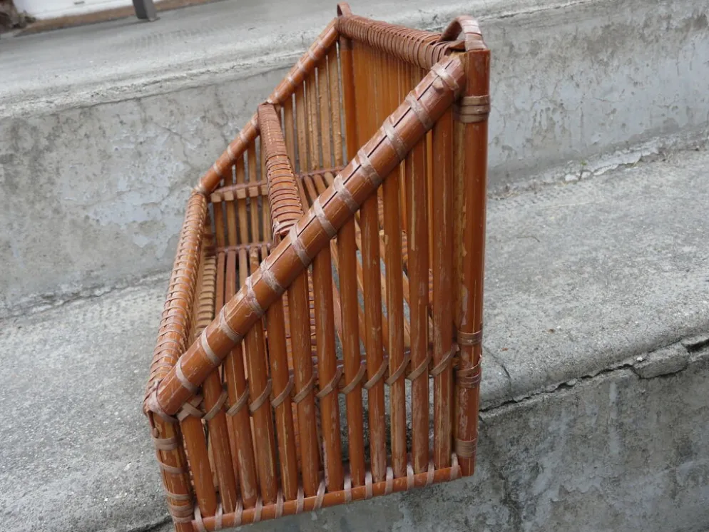 Etagère en bambou années 70 ou porte courrier