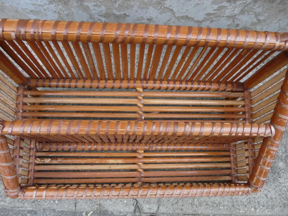 Etagère en bambou années 70 ou porte courrier