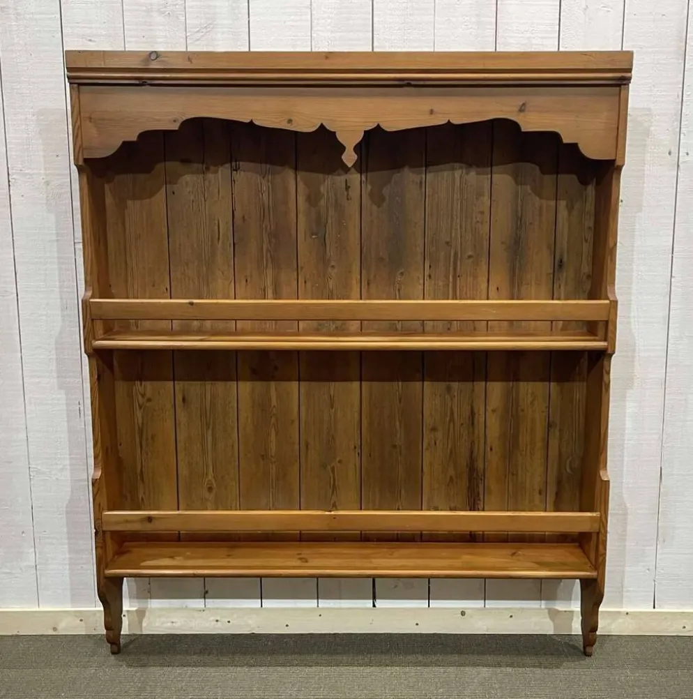 Etagère en sapin anglaise des années 1930