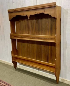 Etagère en sapin anglaise des années 1930