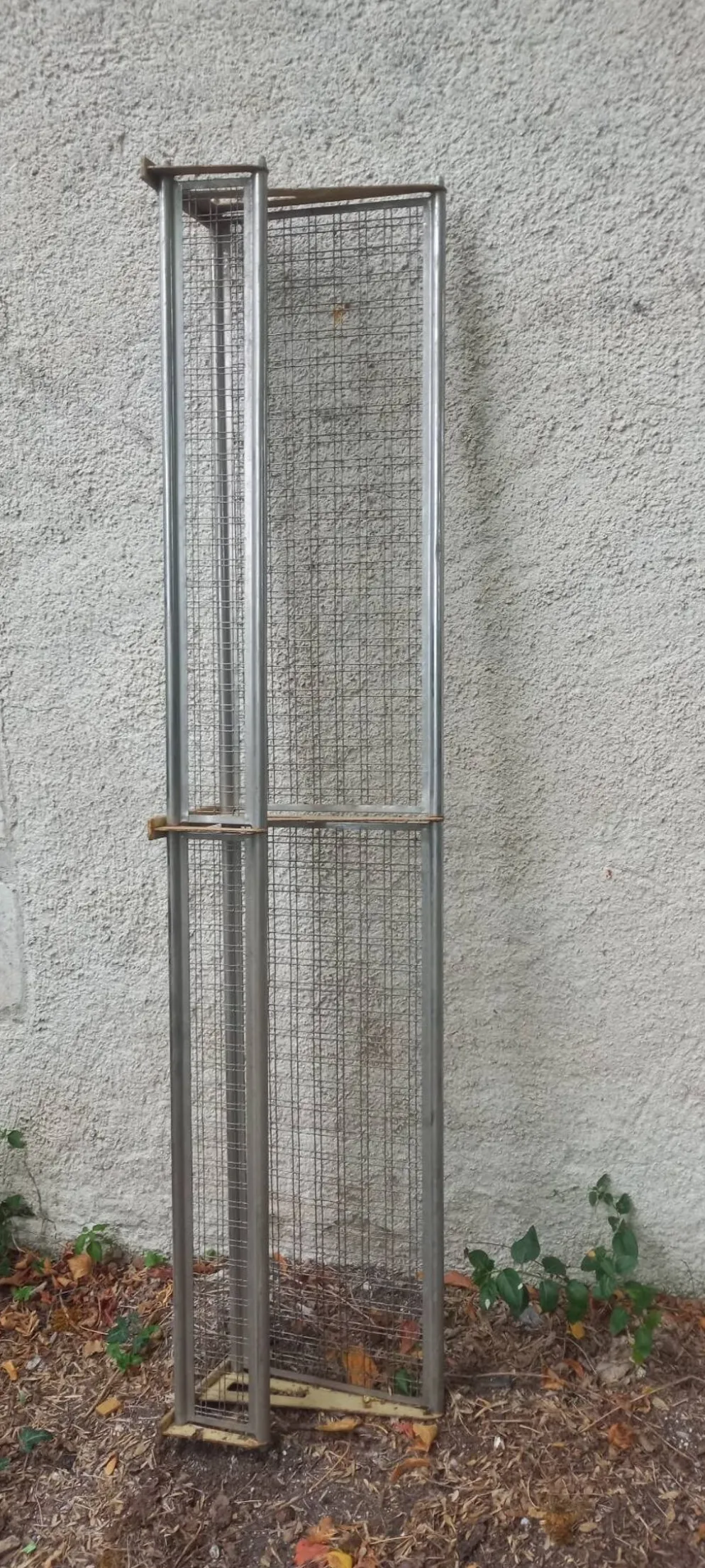 Etagére métallique