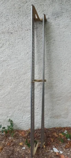 Etagére métallique