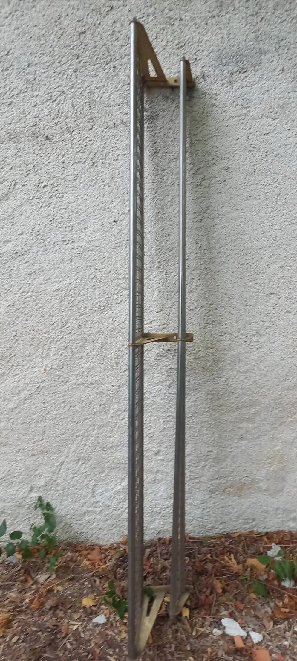 Etagére métallique