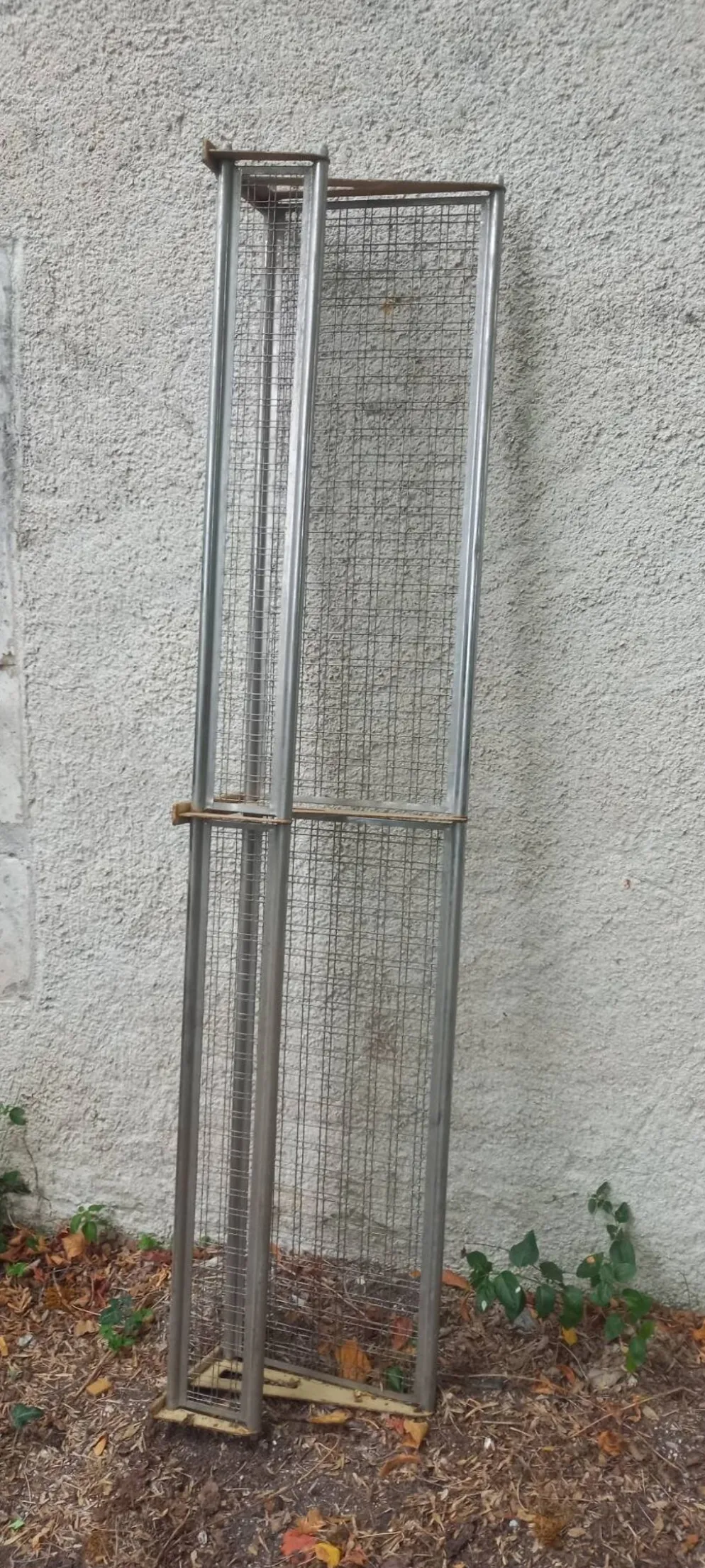 Etagére métallique