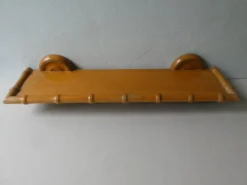 Etagère murale en bois, imitant le bambou