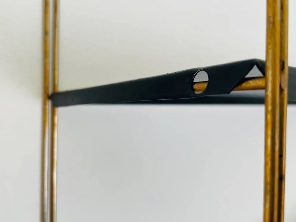 Etagère murale vintage modulable, metal et laiton circa 1960s
