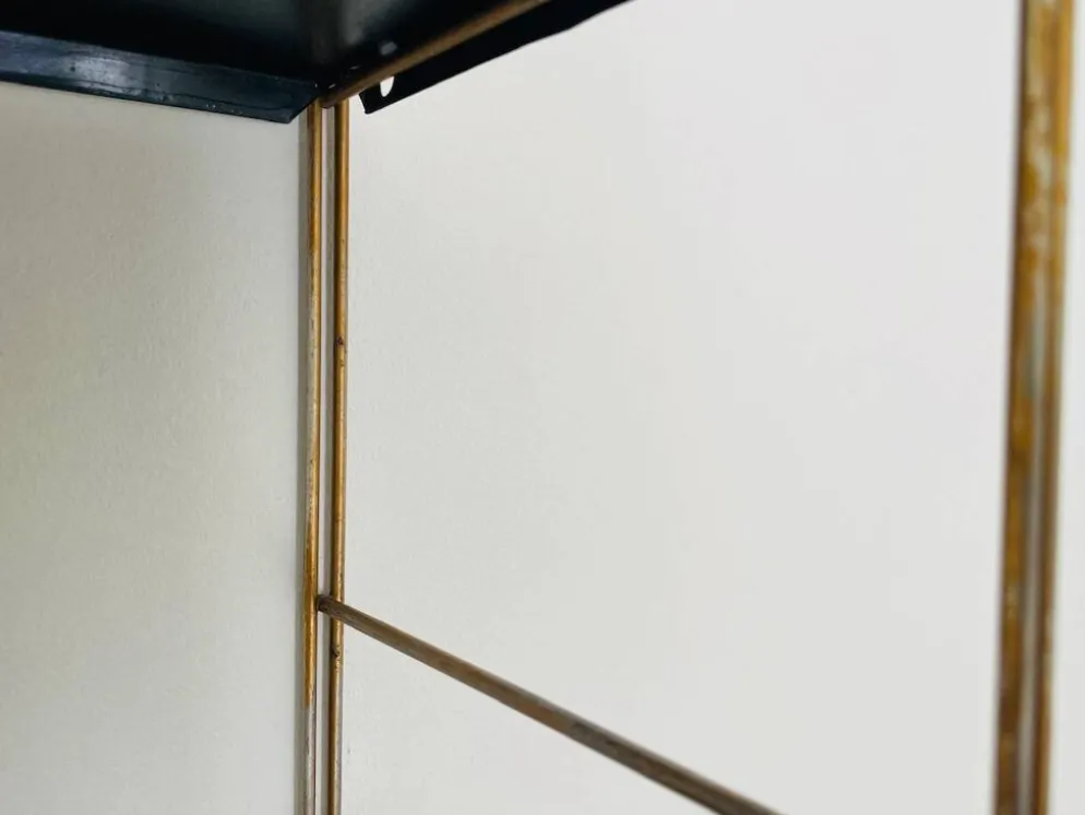 Etagère murale vintage modulable, metal et laiton circa 1960s