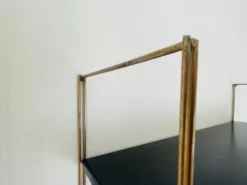 Etagère murale vintage modulable, metal et laiton circa 1960s