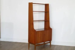 Etagère scandinave en teck 1960