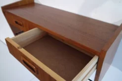 Etagère scandinave en teck 1960