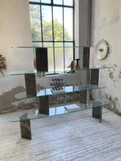 Etagère sculpture pierre et verre Roche Bobois années 70