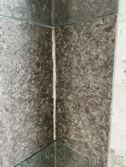 Etagère sculpture pierre et verre Roche Bobois années 70
