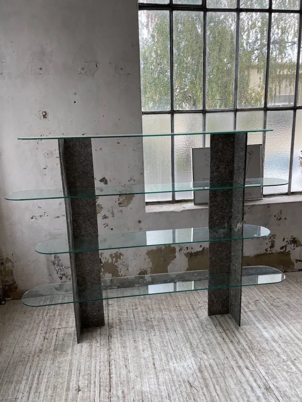 Etagère sculpture pierre et verre Roche Bobois années 70