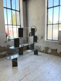 Etagère sculpture pierre et verre Roche Bobois années 70