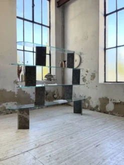 Etagère sculpture pierre et verre Roche Bobois années 70