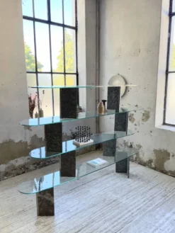 Etagère sculpture pierre et verre Roche Bobois années 70