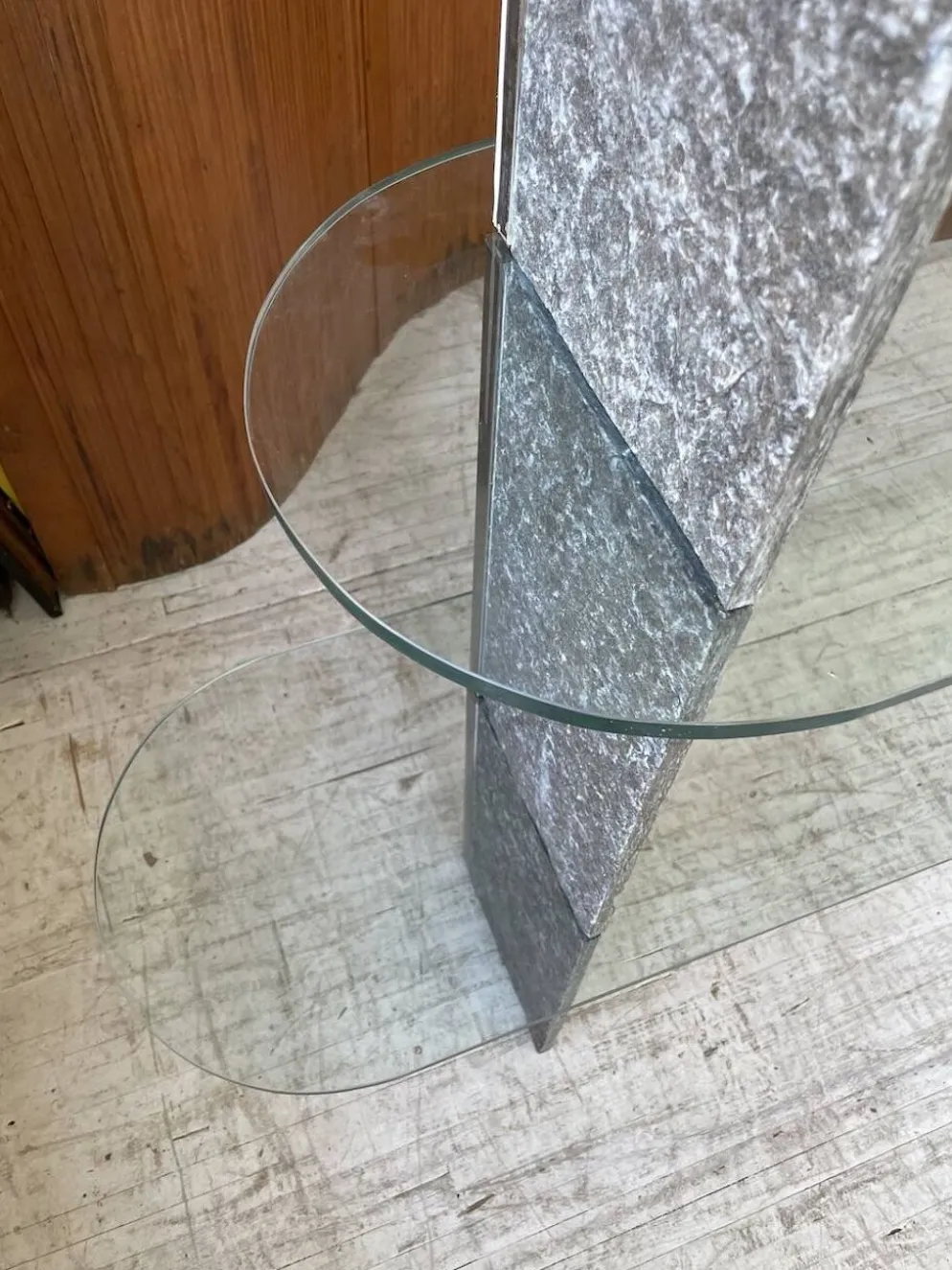 Etagère sculpture pierre et verre Roche Bobois années 70