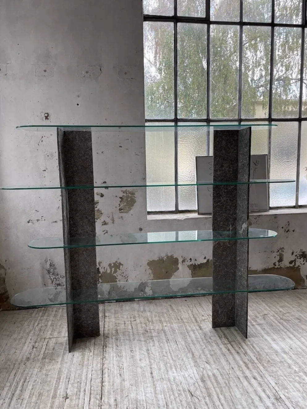 Etagère sculpture pierre et verre Roche Bobois années 70