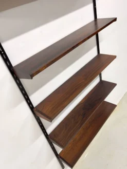 Etagères en palissandre par Kai Kristiansen pour Feldballes, années 1960.
