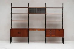 Etagère sur pieds 3-baies par Louis Van Teeffelen