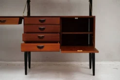 Etagère sur pieds 3-baies par Louis Van Teeffelen