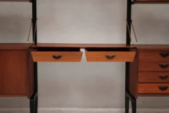 Etagère sur pieds 3-baies par Louis Van Teeffelen