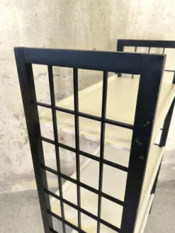 Etagère vintage en bois noir et blanche
