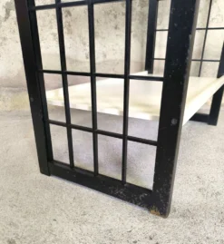 Etagère vintage en bois noir et blanche
