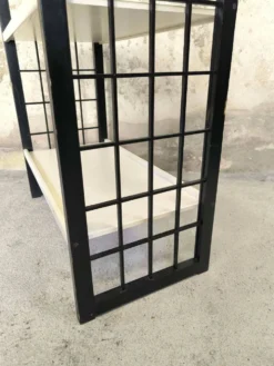 Etagère vintage en bois noir et blanche
