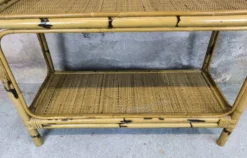 Etagère vintage en rotin